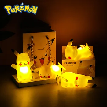 Pokemon Pikachu Noč Svetlobe TAKARA TOMY Kawaii Anime Mehko Spalnica Postelji LED Luči Soba Dekoracijo Igrače za Otroke Darilo